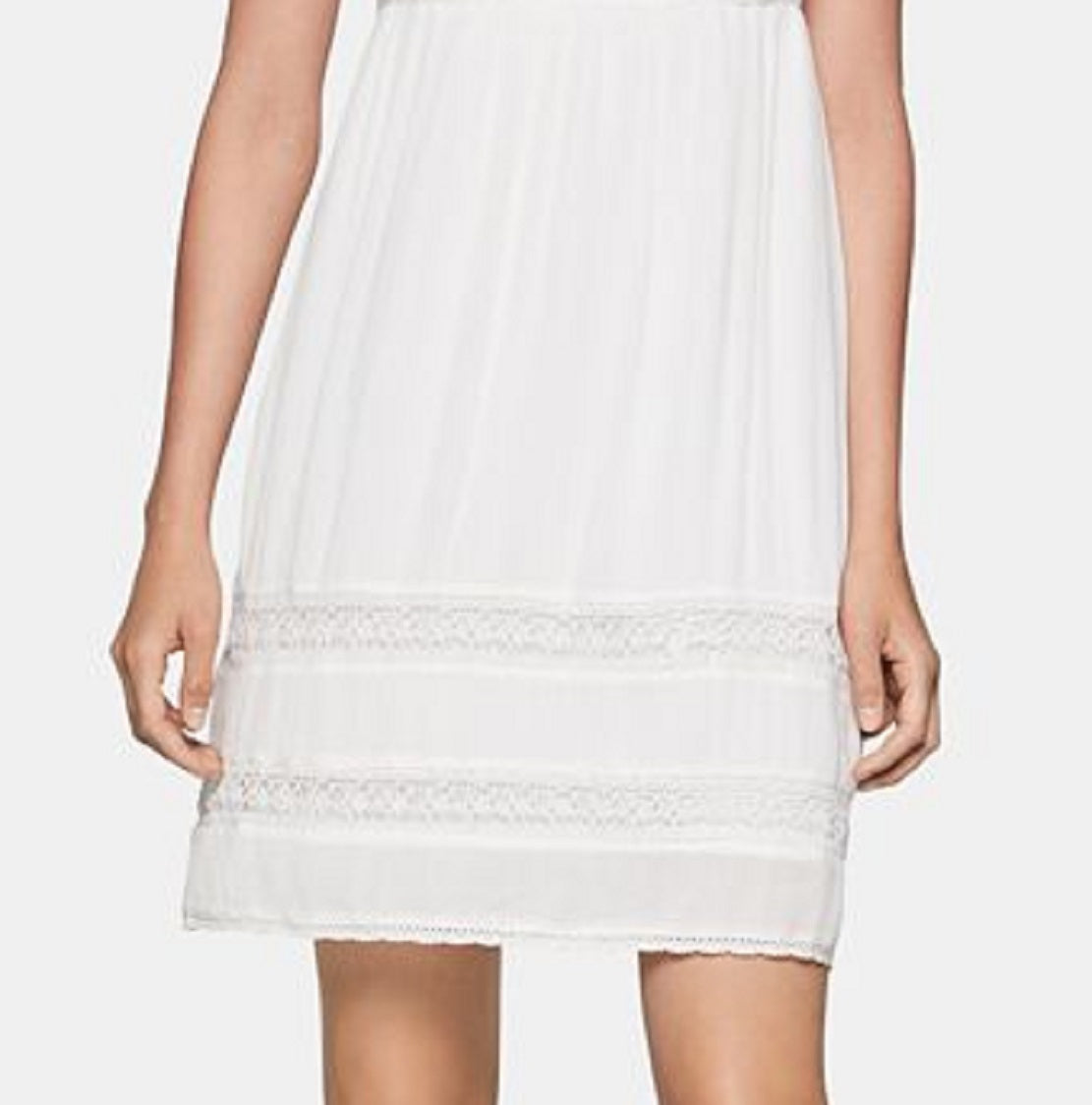 Vestido feminino BCBGeneration com recorte em crochê e decote redondo, tamanho pequeno, branco