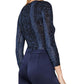 BCBGMAXAZRIA Blusa feminina com estampa de cobra e gola redonda, azul, tamanho pequeno