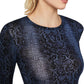 BCBGMAXAZRIA Blusa feminina com estampa de cobra e gola redonda, azul, tamanho pequeno