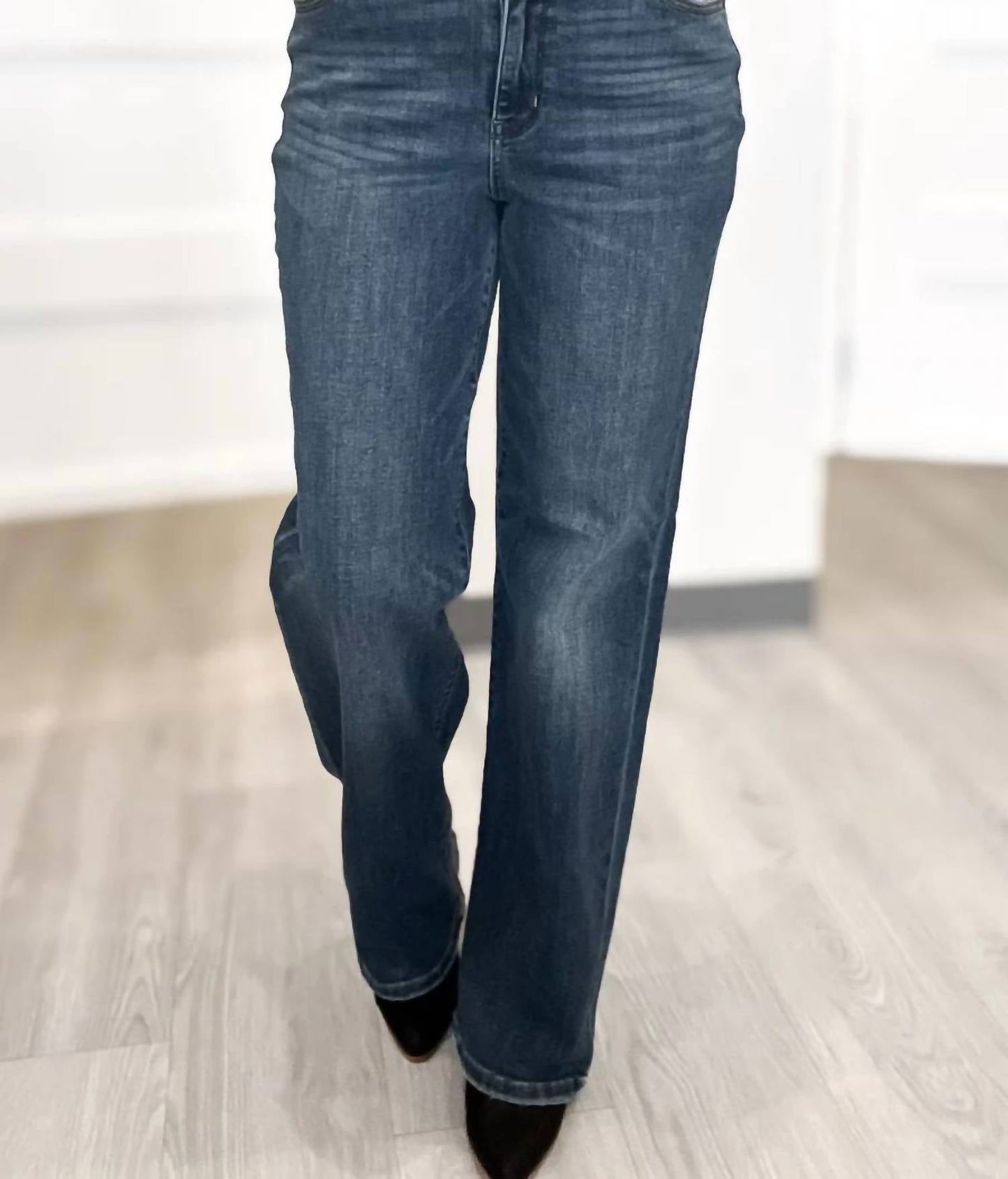 Judy Blue - Margaret High Waist V-front Straight Leg Jeans