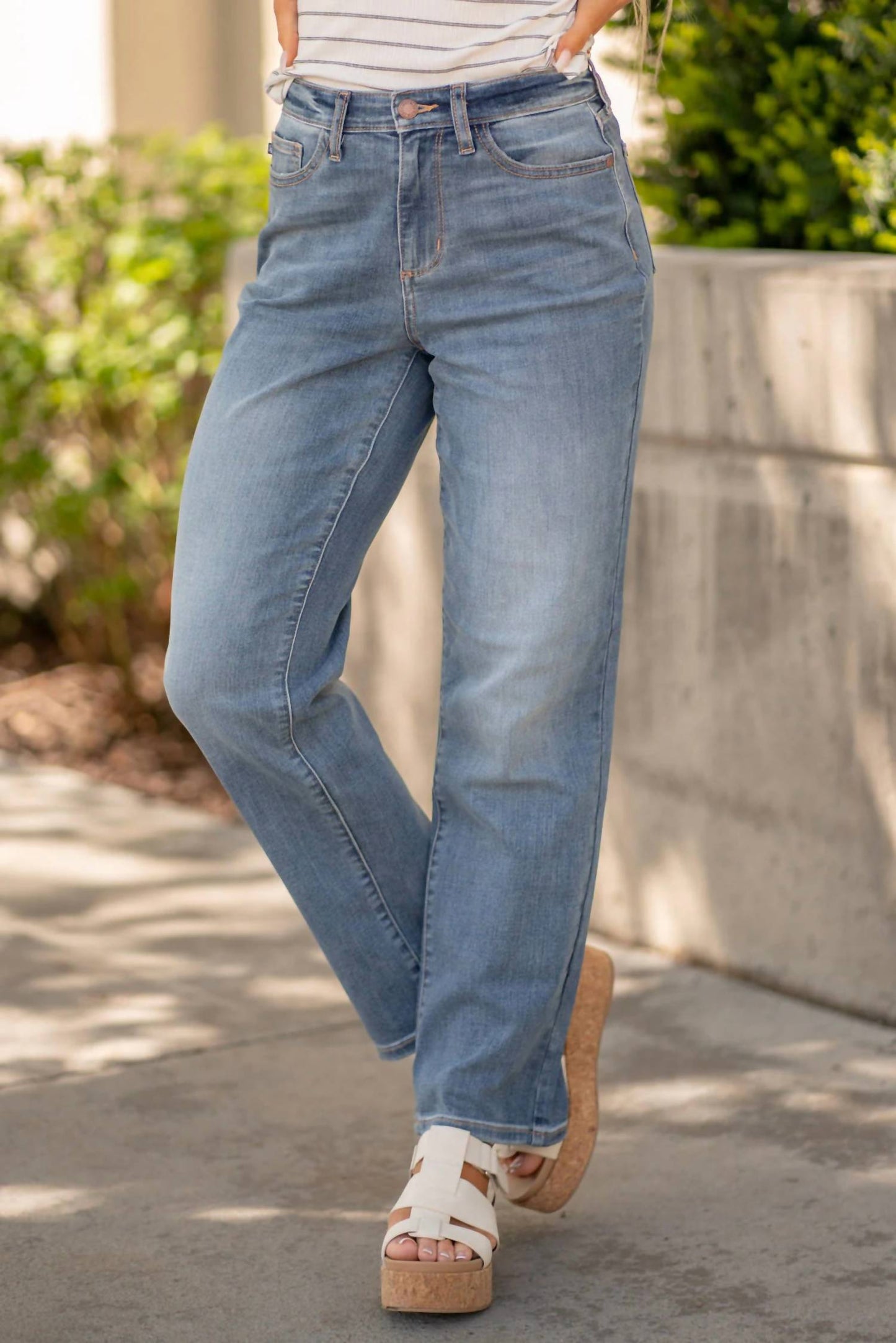 judy-blue-classic-straight-leg-relaxed-non-distressed-jeans