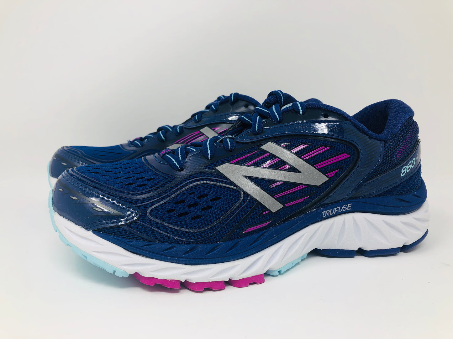 Tênis de corrida feminino New Balance W860BP7 azul/roxo