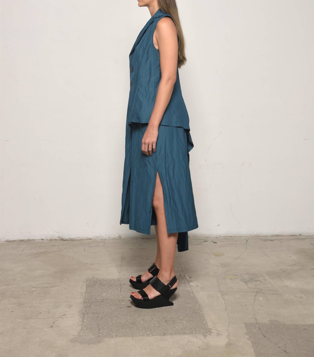 Simply Mila - Uneven Vest