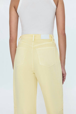 Pistola - Calça Eli de cintura alta e perna arqueada