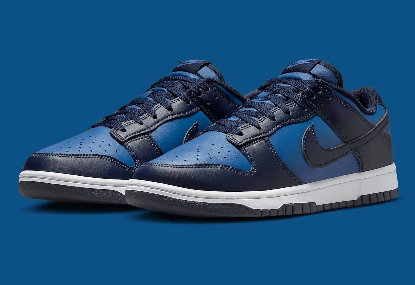 Nike - Men's Dunk Low Retro Shoes