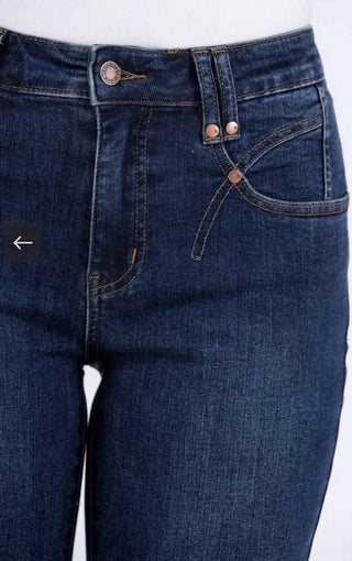 Judy Blue - Calça jeans cropped com fendas laterais