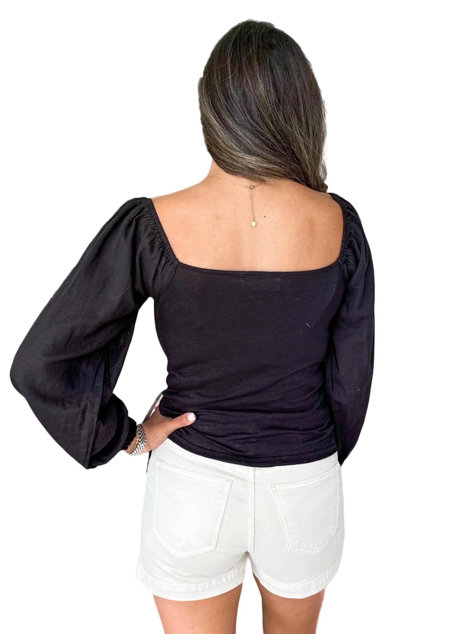 Self Contrast - Vivian Square Neck Tee