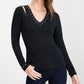 Blusa feminina de manga comprida com decote em V e detalhes embelezados, preta, tamanho XX-G, da INC International Concepts