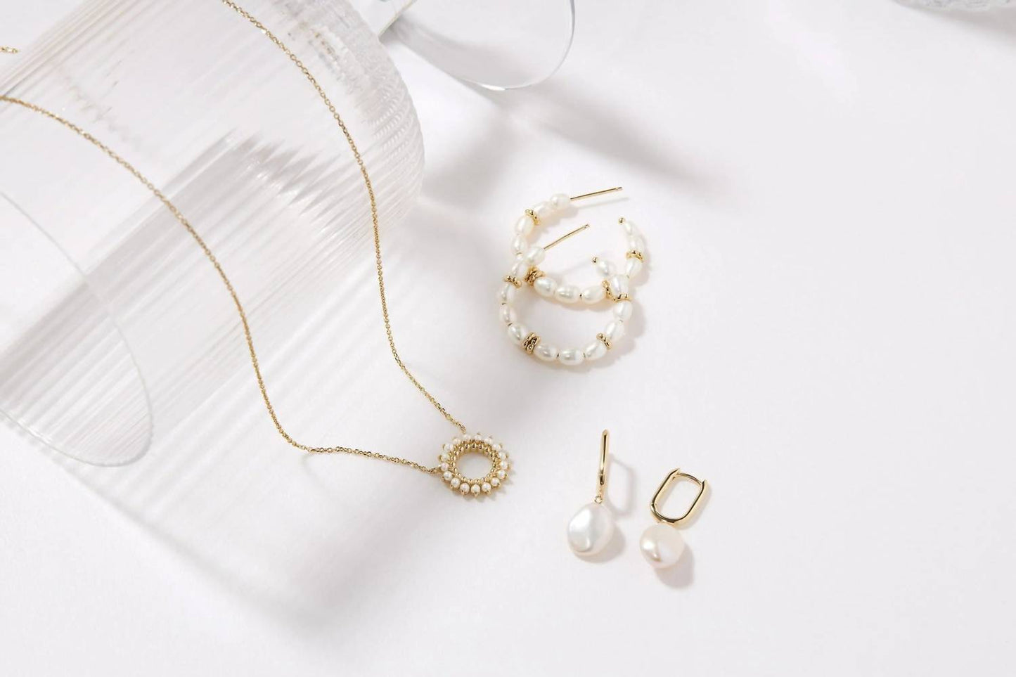 Eklexic - Women's Pearl Beaded Huggie Hoops