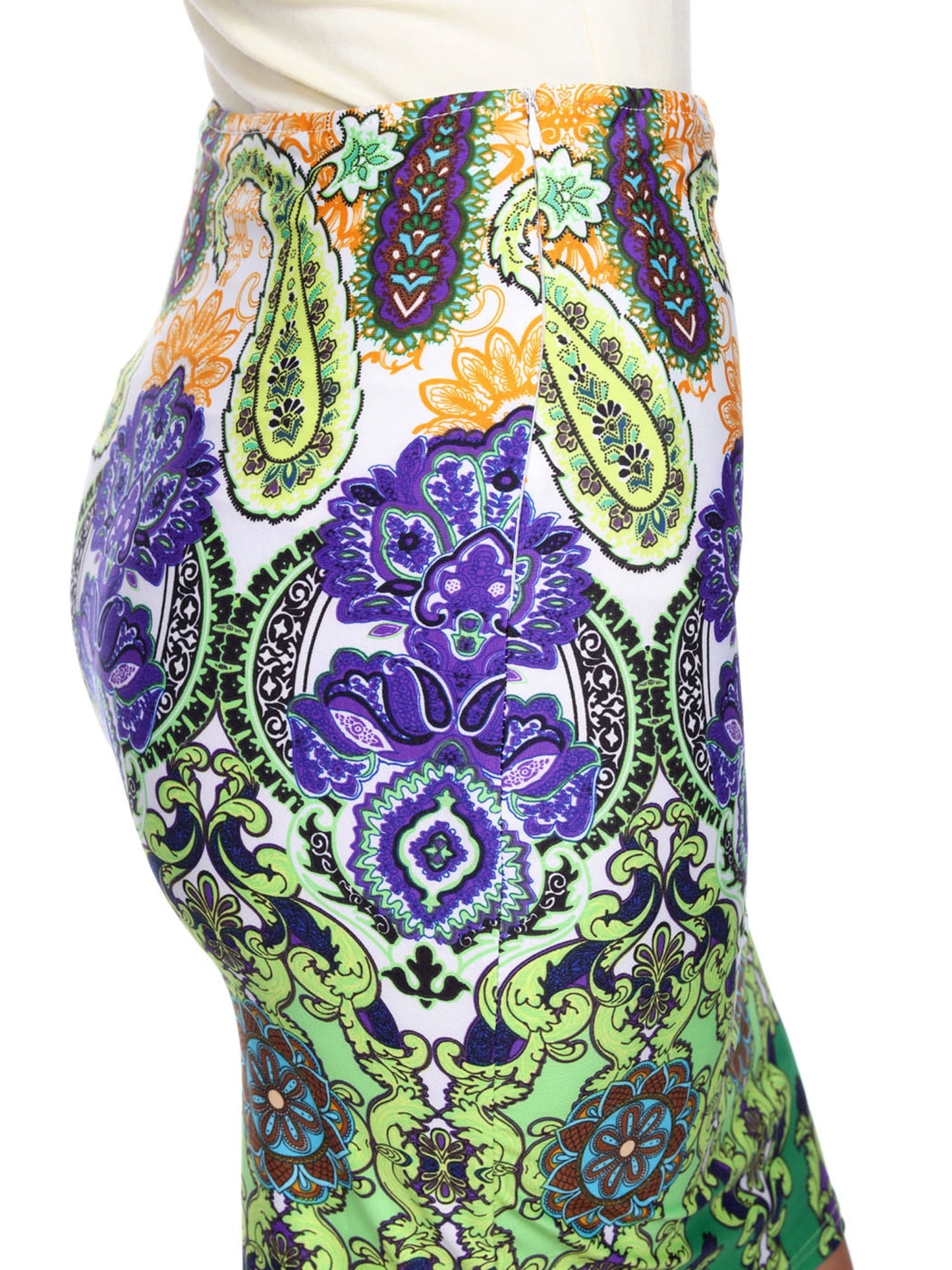 Saia lápis feminina com estampa paisley colorida White Mark, verde, tamanho grande