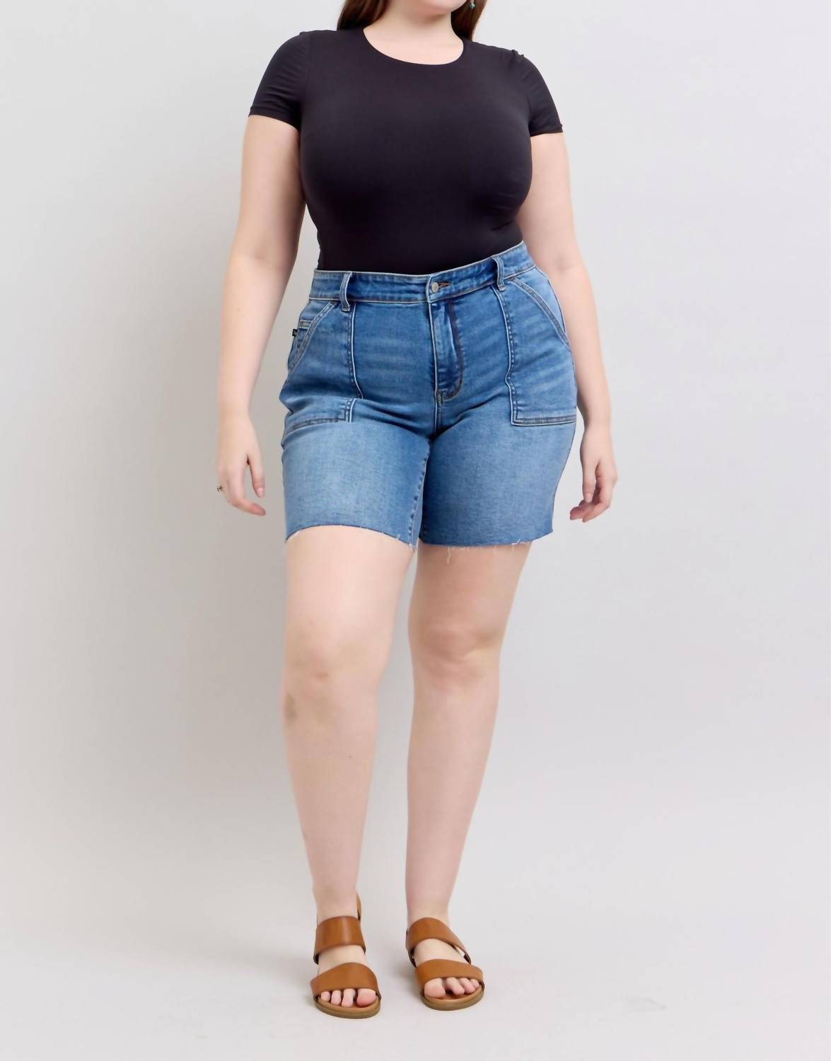 Judy Blue - Mid Rise Bermuda With Flap Pockets Denim Short