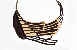 Avenue Chic - Women's Pulsera Golondrina Necklace