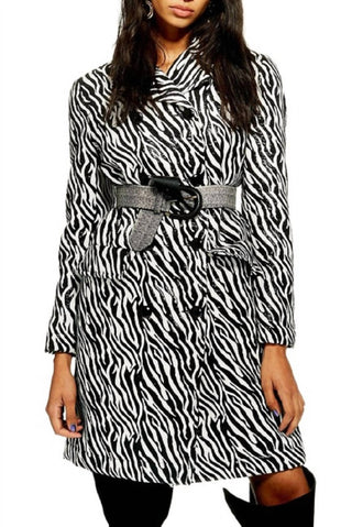 Topshop - Casaco com estampa de zebra e abotoamento duplo brilhante