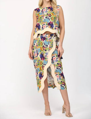 Fate By Lfd - Wave Color Contrast Sleeveless Top