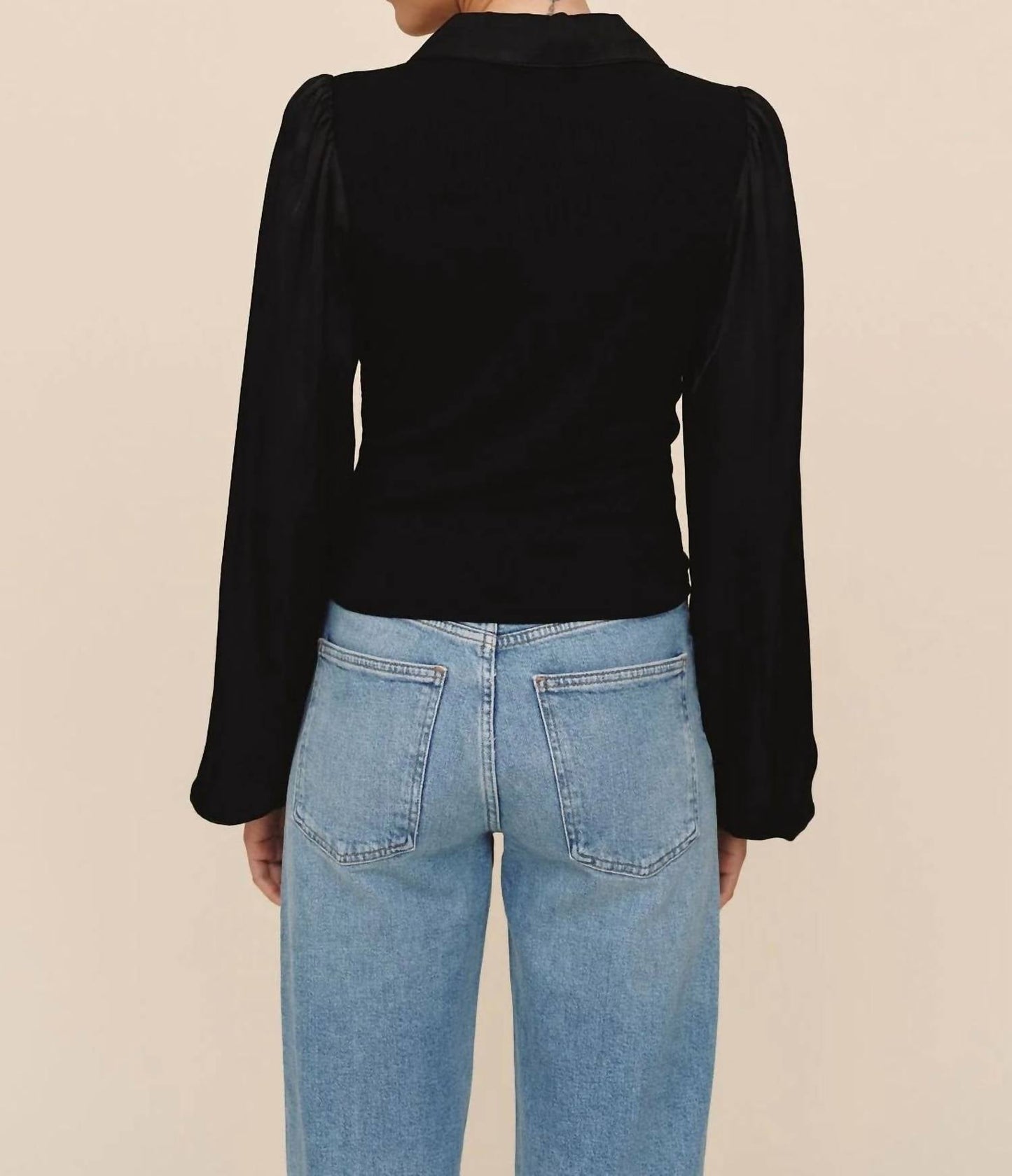 Bella Dahl - Collared V-neck Long Sleeves Top