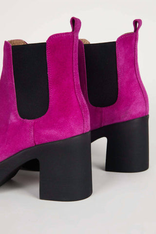 Intentionally Blank - Botas de camurça Drue femininas