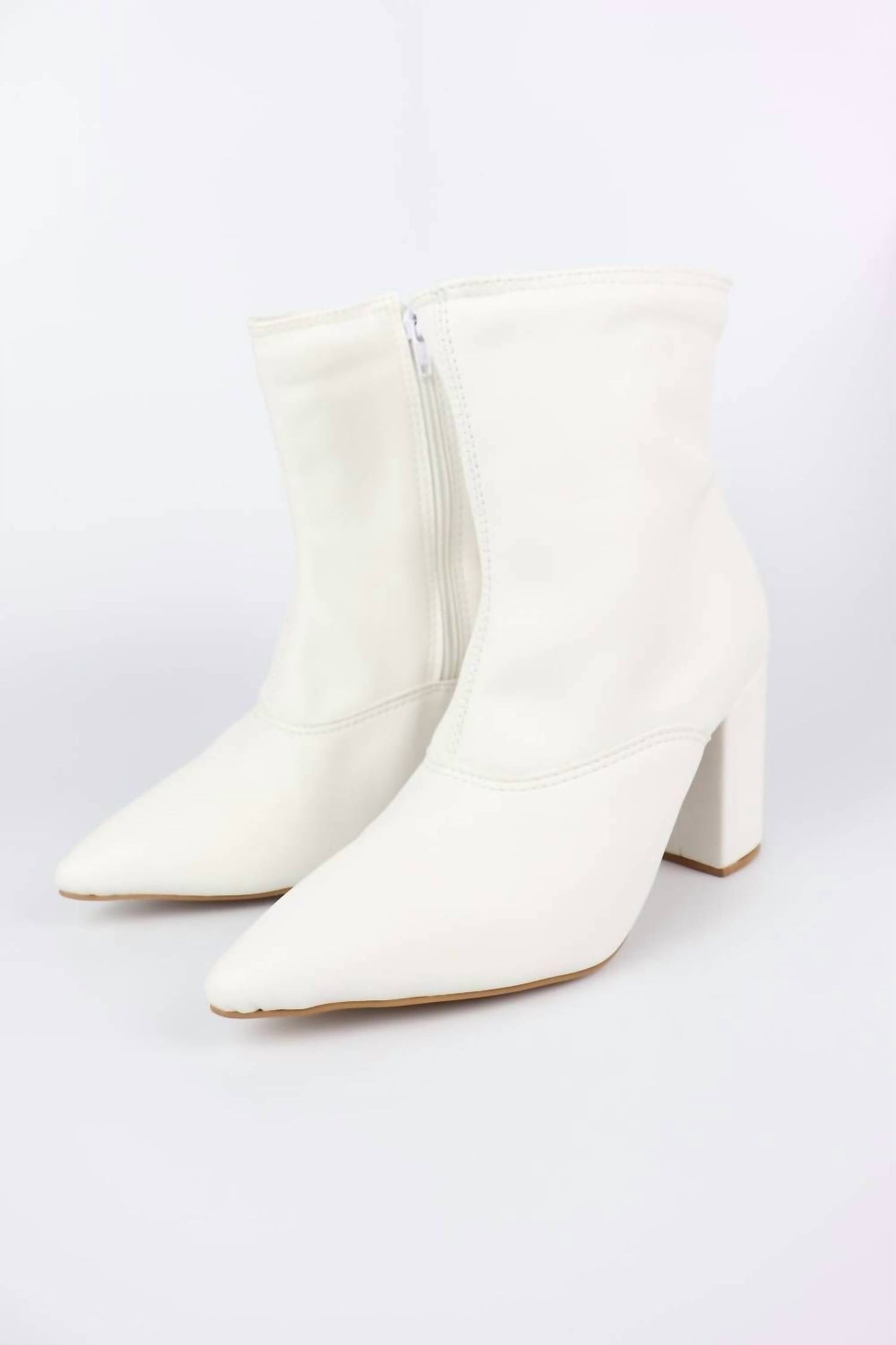 Everglades - Women's Ivory Chic Block Heel Ankle Boots