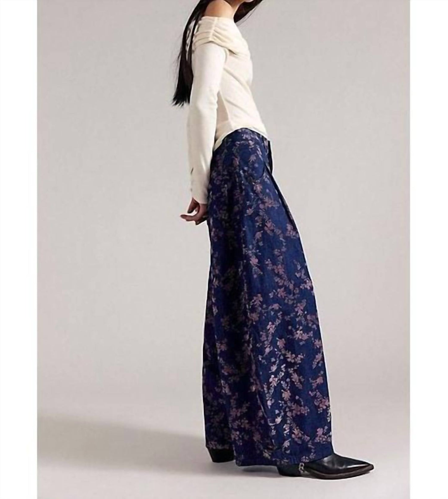 Free People - About That Baggy Jean