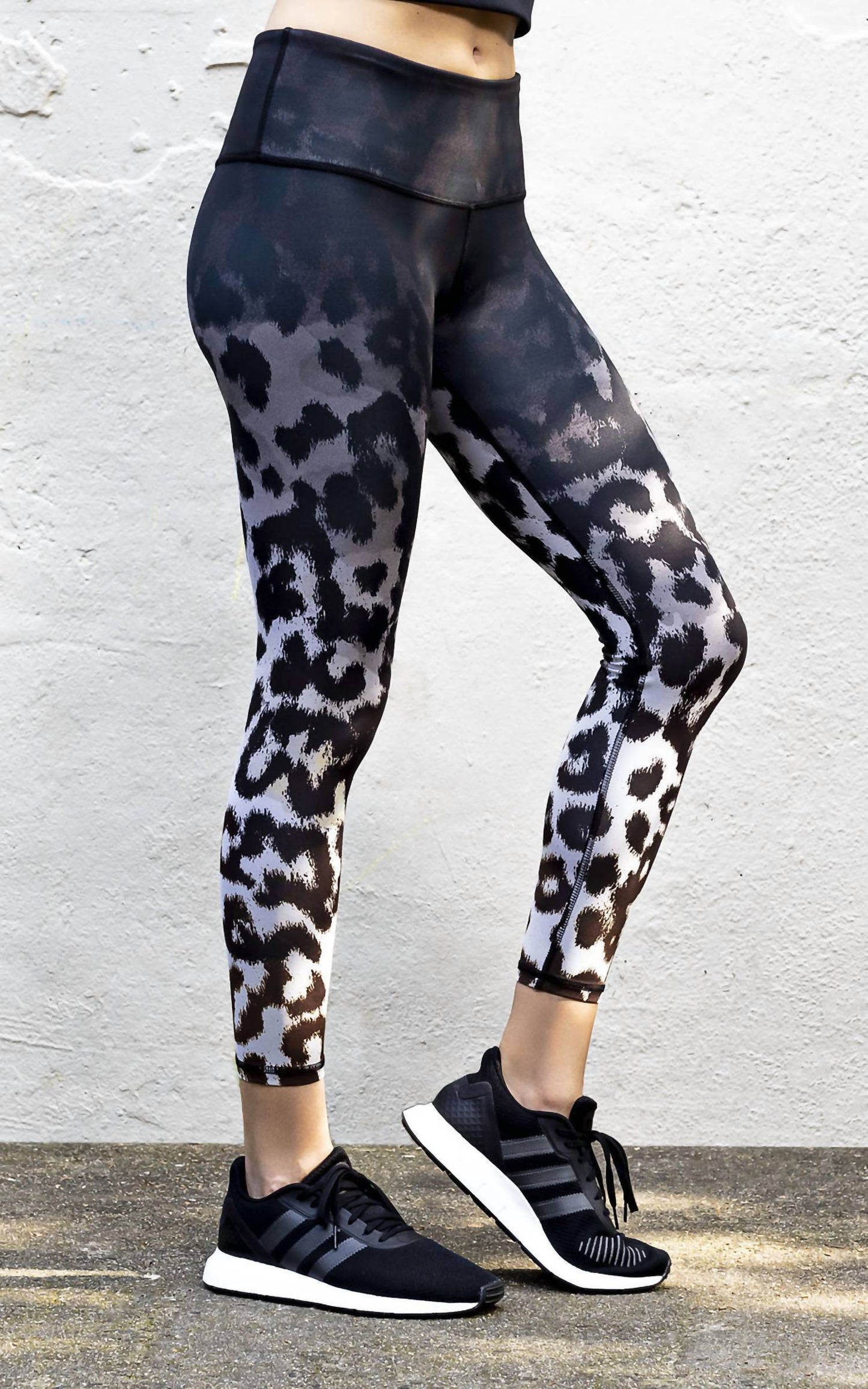 Playground - Women's The Roxy Skin Print High Rise Legging
