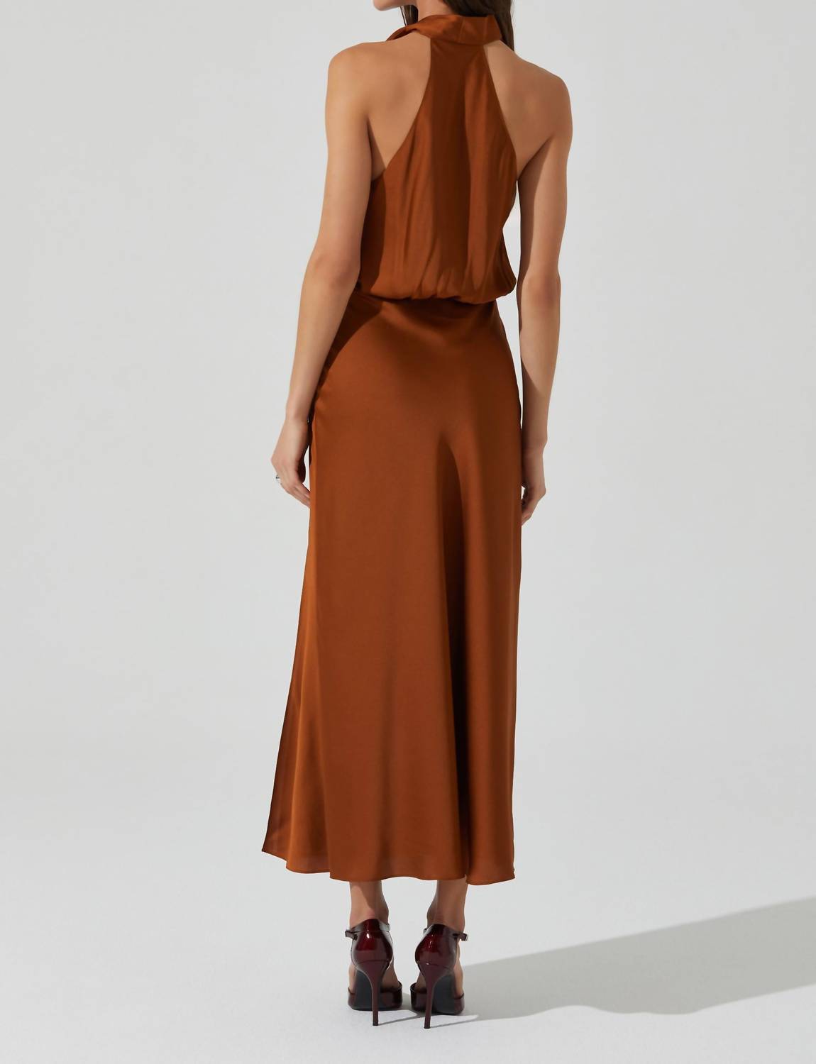 Astr - Jelyn Satin Midi Dress