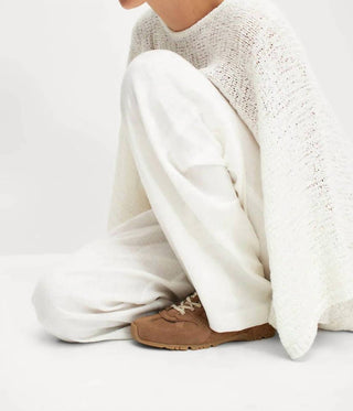 Alohas - Women's Leather Sneakers