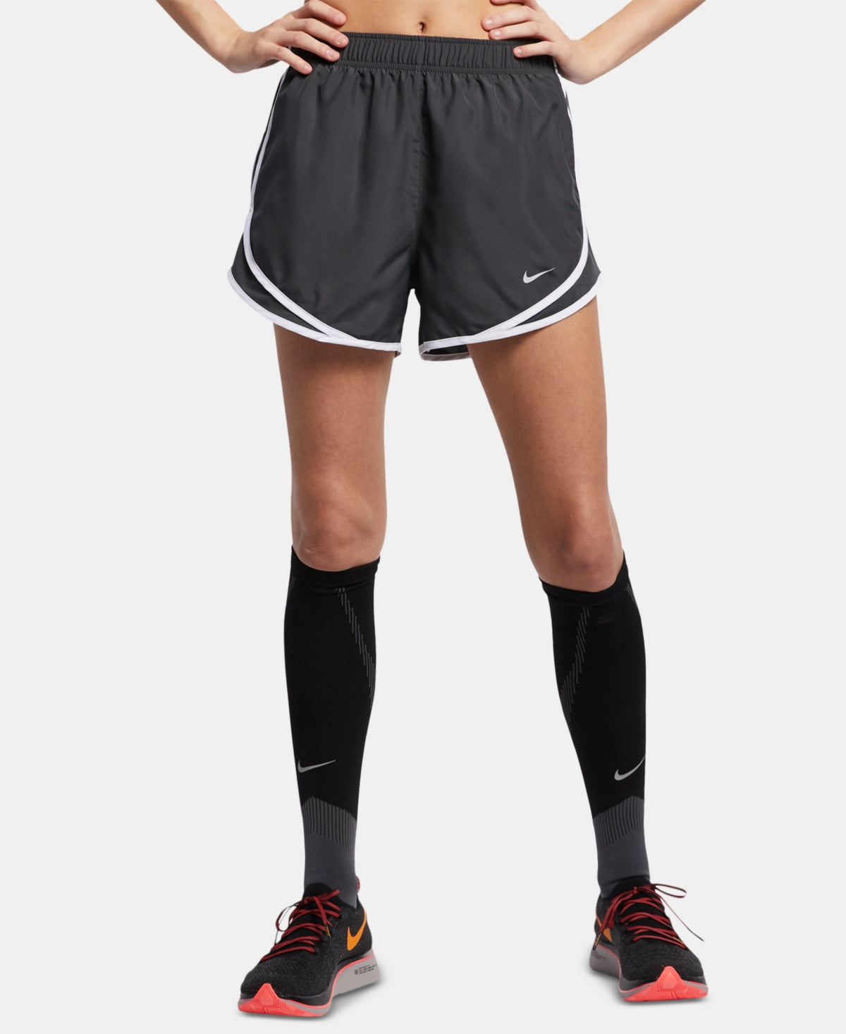 Shorts de corrida Nike Dri Fit Tempo feminino, cinza, tamanho XS