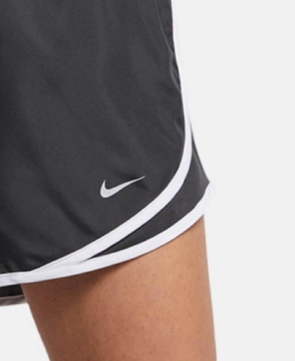 Shorts de corrida Nike Dri Fit Tempo feminino, cinza, tamanho XS