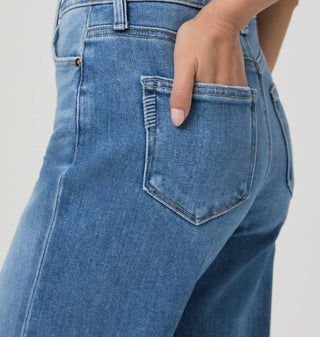 Paige - Calça Jeans Anessa 29" Petite com Passadores de Cinto Costurados e Bainha Crua