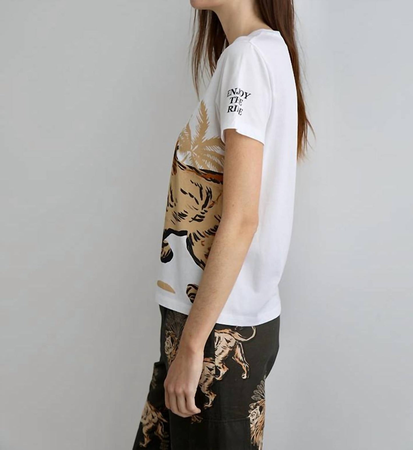 Las Sureñas - Lion Palms T-shirt