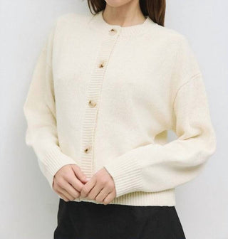 Todos: Fileira - Lucy Cardigan
