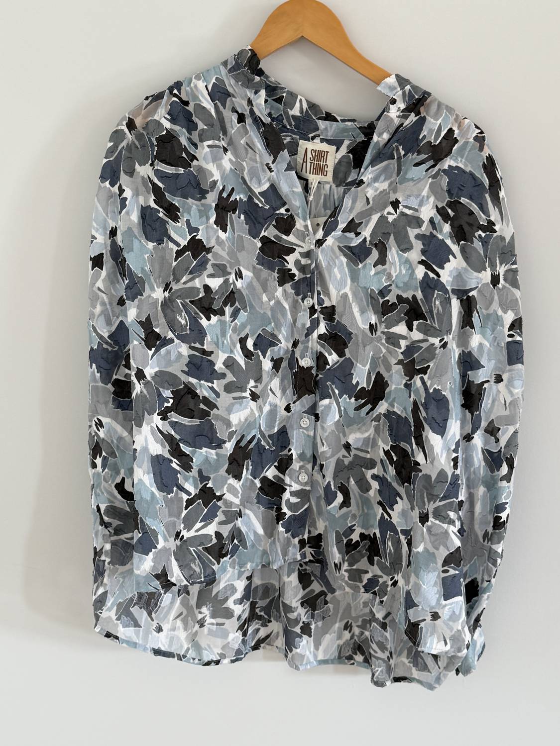 A Shirt Thing - Women's Floral Jacquard Blouse