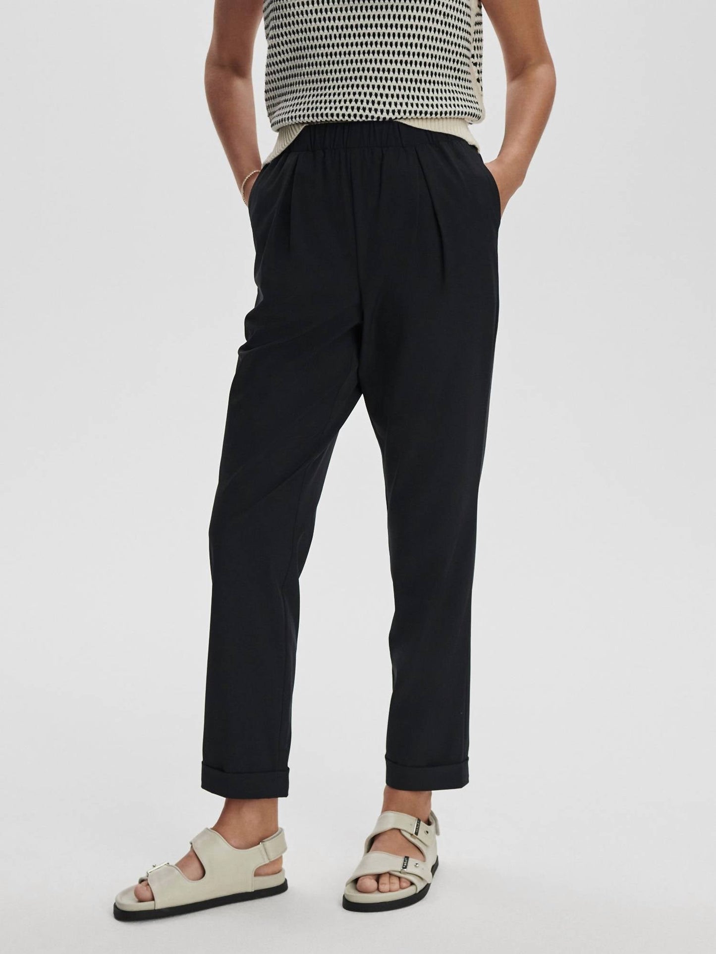 Varley - Alana Slim Tapered Cuff Pant