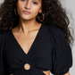 E agora este minivestido feminino de algodão com decote em V, preto, tamanho XL