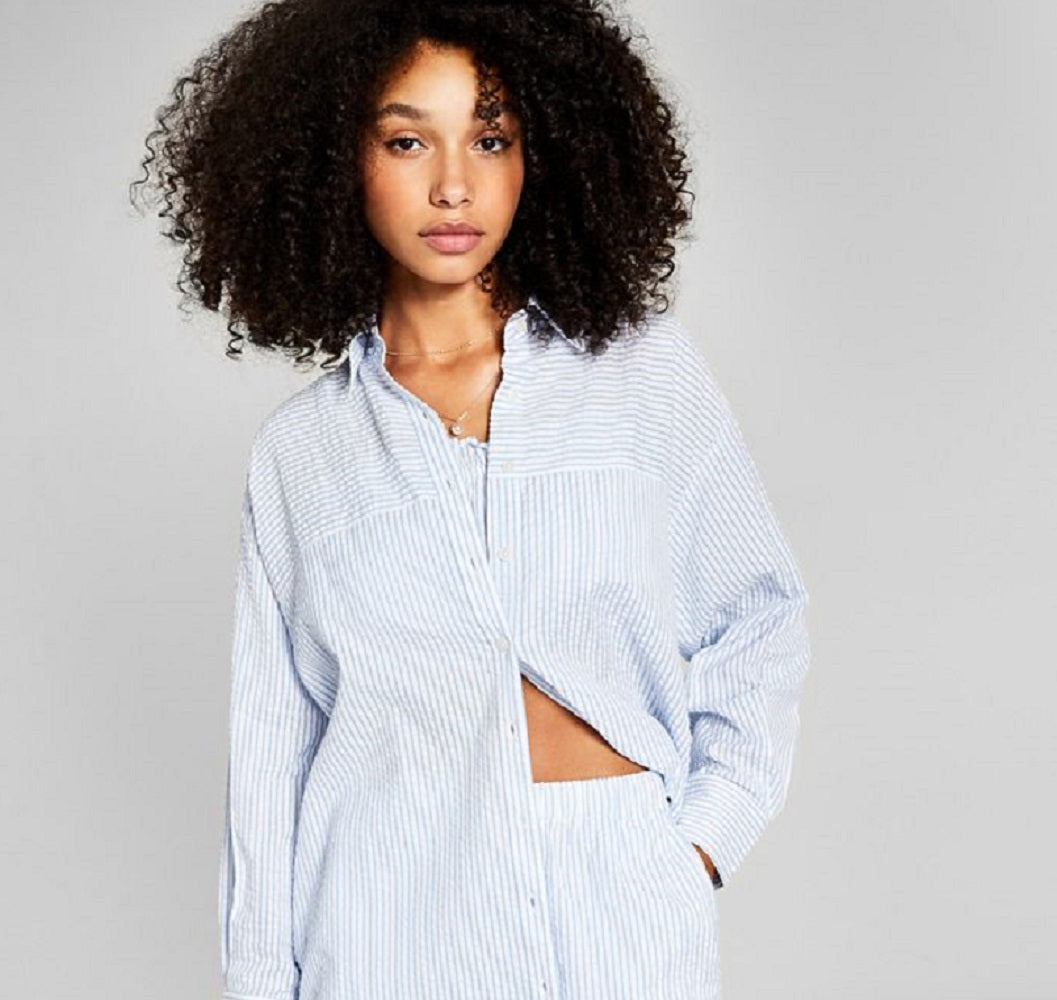 E agora esta camisa feminina grande de algodão azul tamanho médio