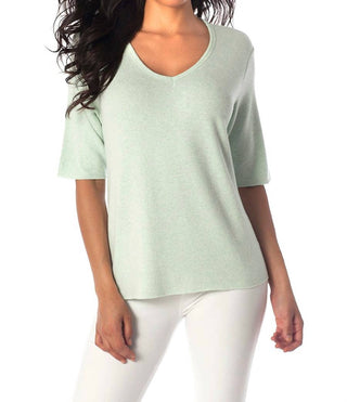 French Kyss - Jacqueline Kashmira manga curta com decote em V