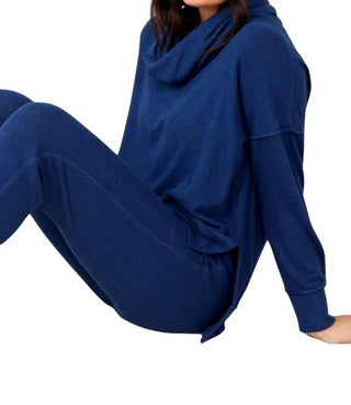 French Kyss - Poncho com capuz