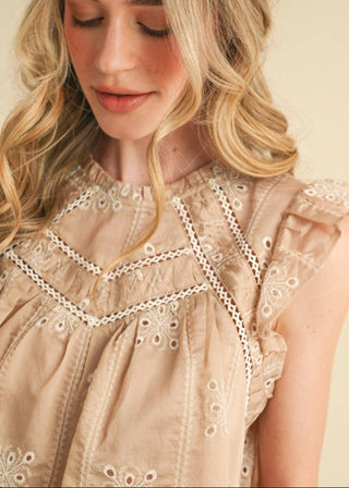 &amp;Merci - Blusa com ilhós Morning Sun