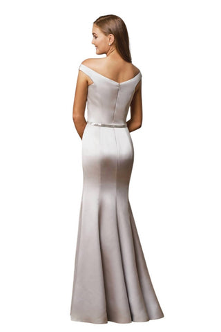 Belsoie - Vestido longo de dama de honra em cetim marquês com ombros à mostra