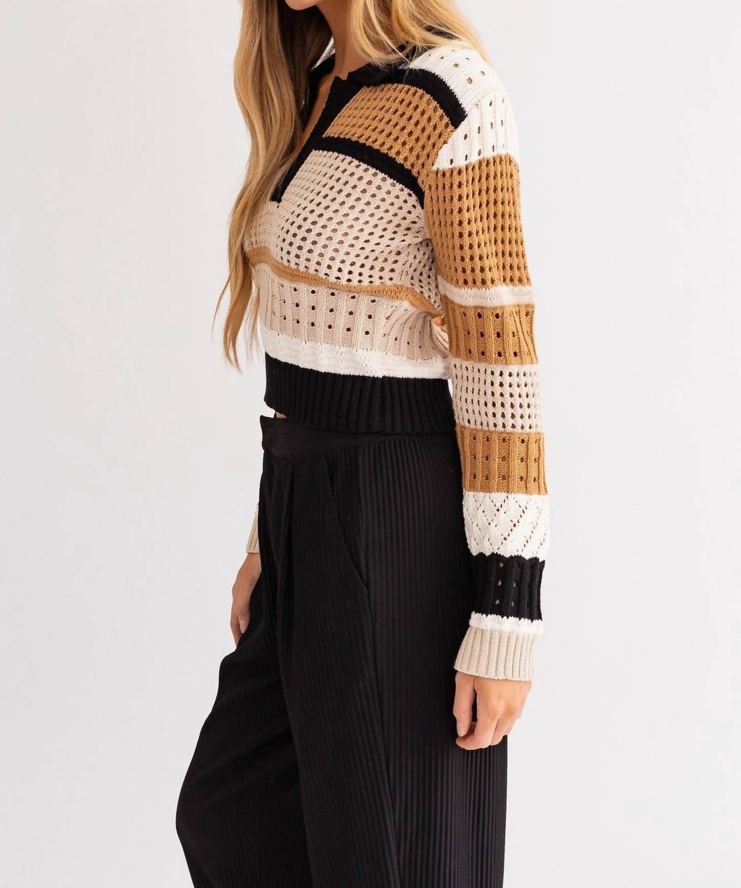 Le Lis - Collared V-neck Sweater