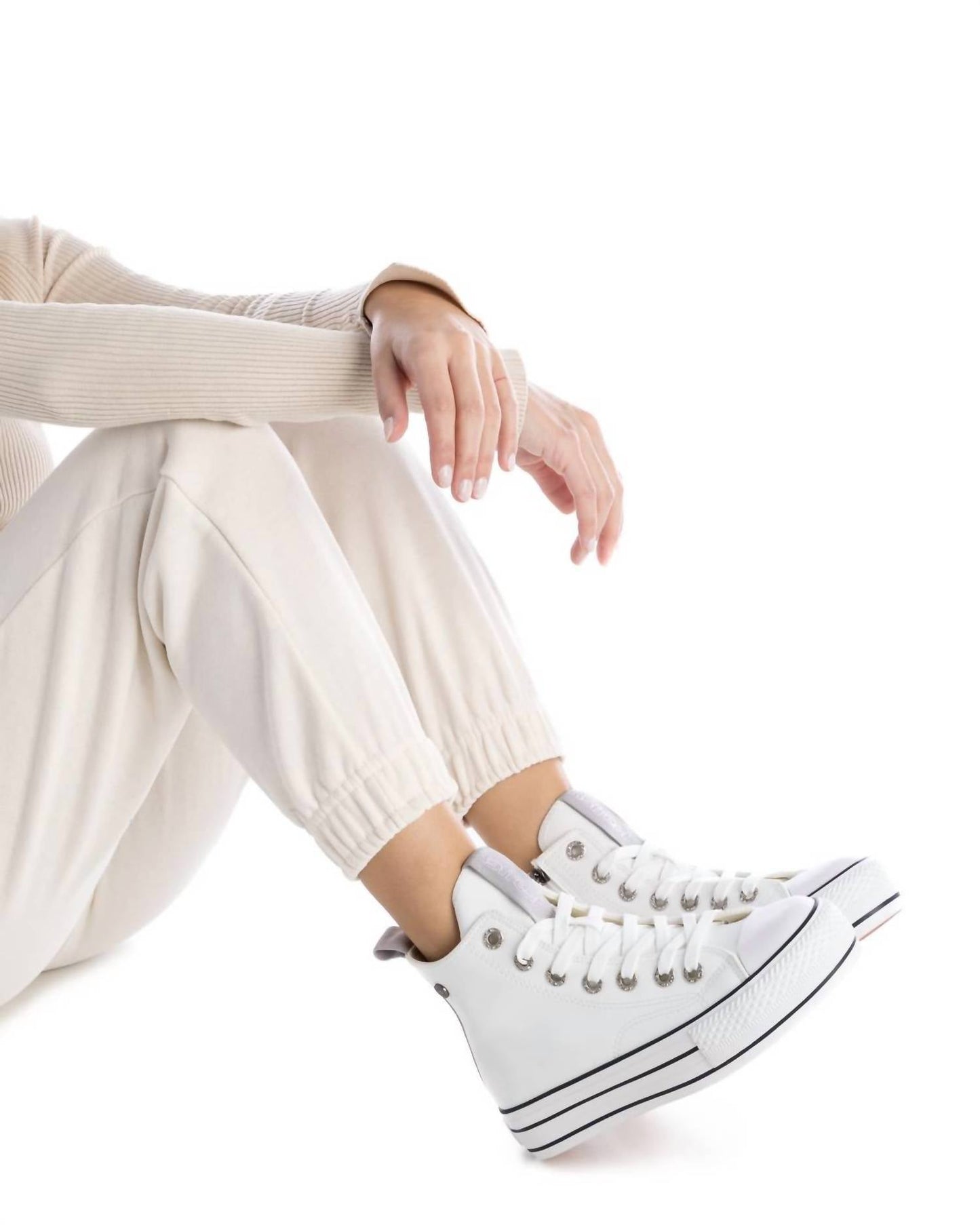 Xti - Women's Casual High Top Sneakers