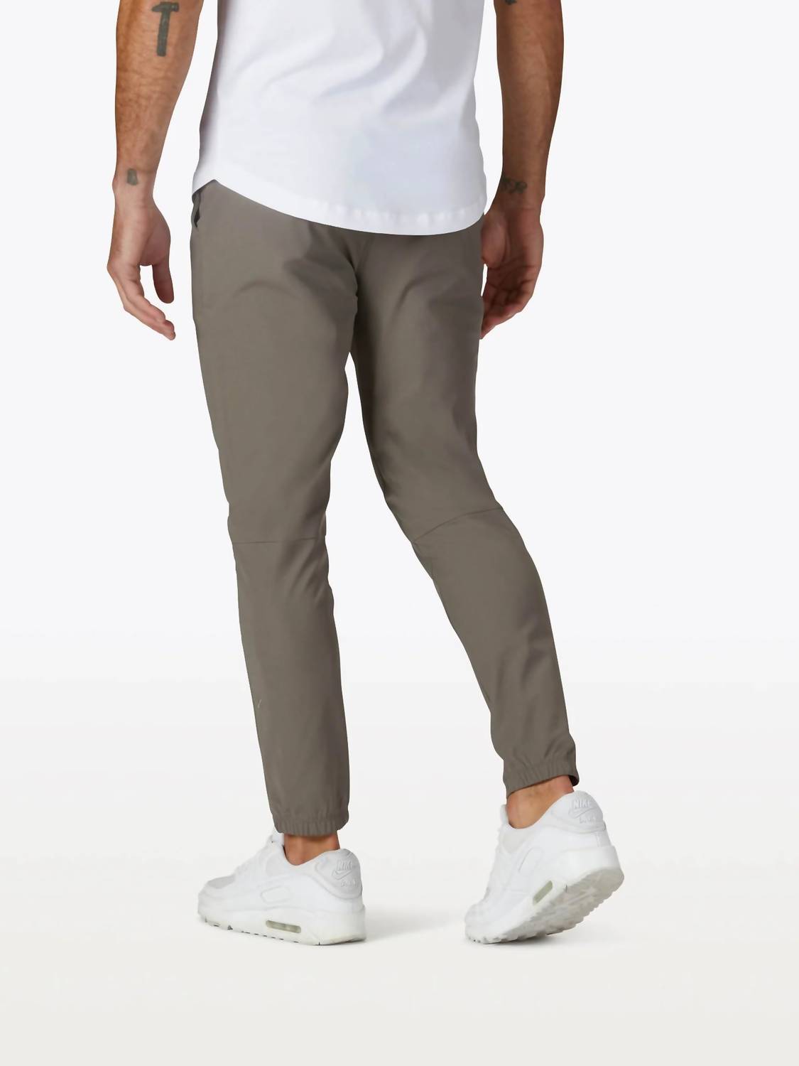 Cuts - AO Jogger