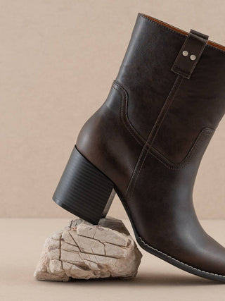 Oasis Society - Bota feminina Jennie Classic com salto para o dia a dia