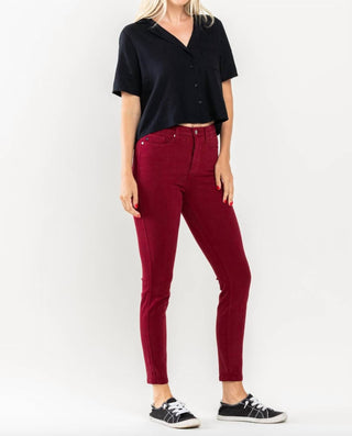 Judy Blue - Calça Jeans Skinny com Controle de Barriga