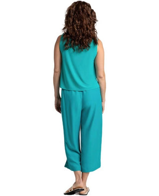 Sympli - Blusa flare com decote profundo