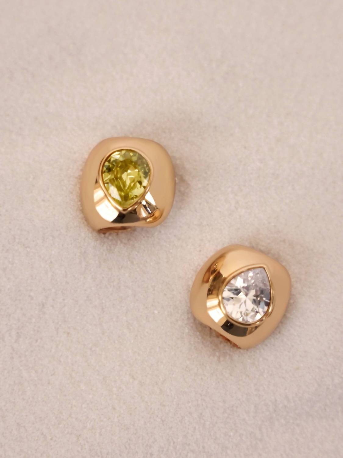 Ettika - Crystal Ear Cuff