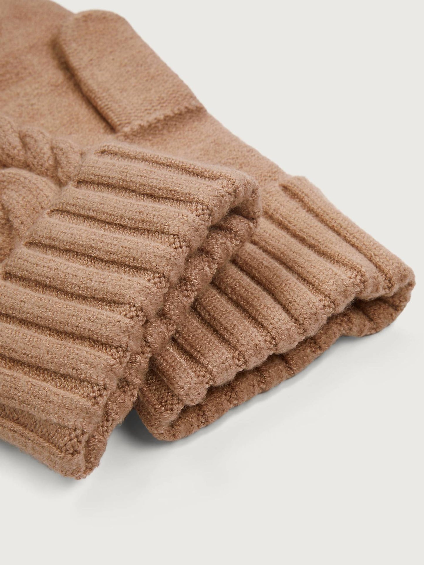 Varley - Women's Charlene Cable Knit Mitten