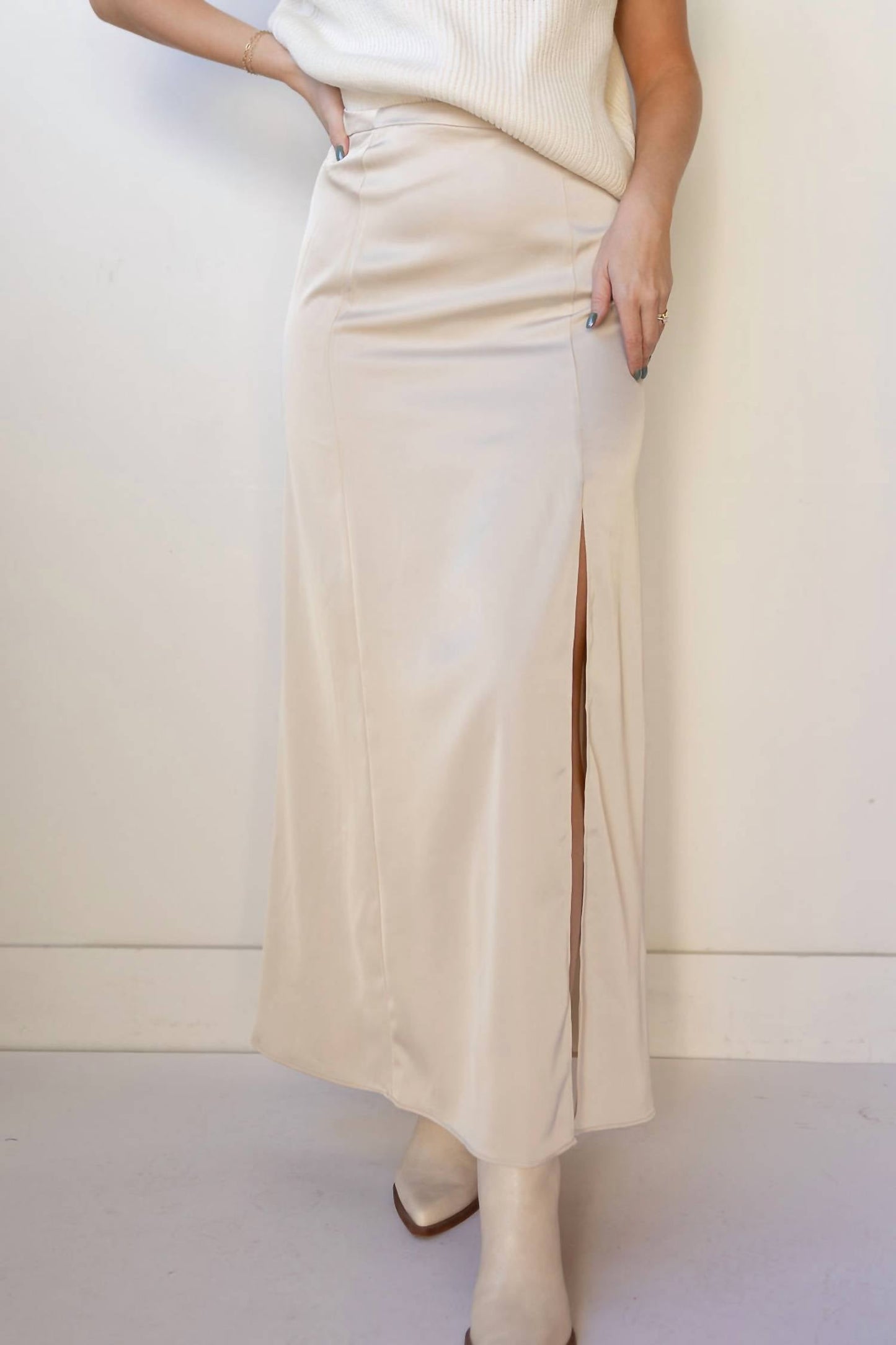 Astr - Women's Vitella Maxi Skirt