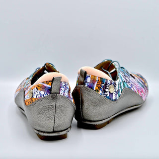 Chelsea Jones - Women's Vibe Slip-on Flat Shoes
