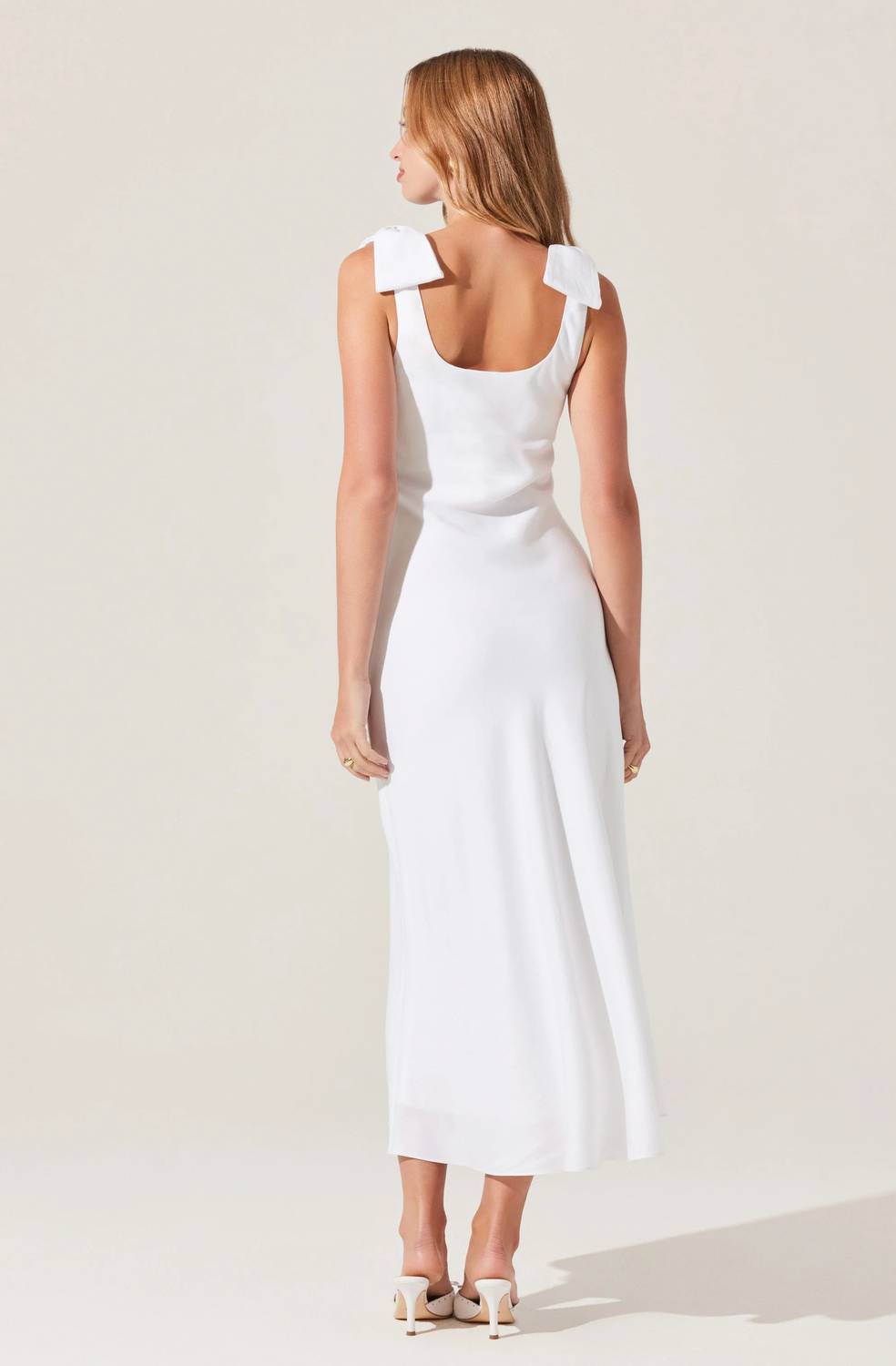 Astr - KATELEYA BOW DETAIL MIDI DRESS