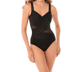 Miraclesuit - Maiô Madero com aro e bojo em rede